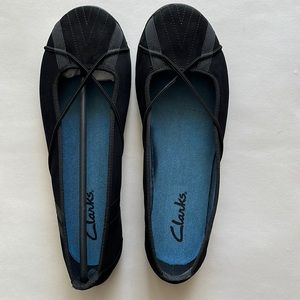 Clark's Black Nubuck Jetta Flats